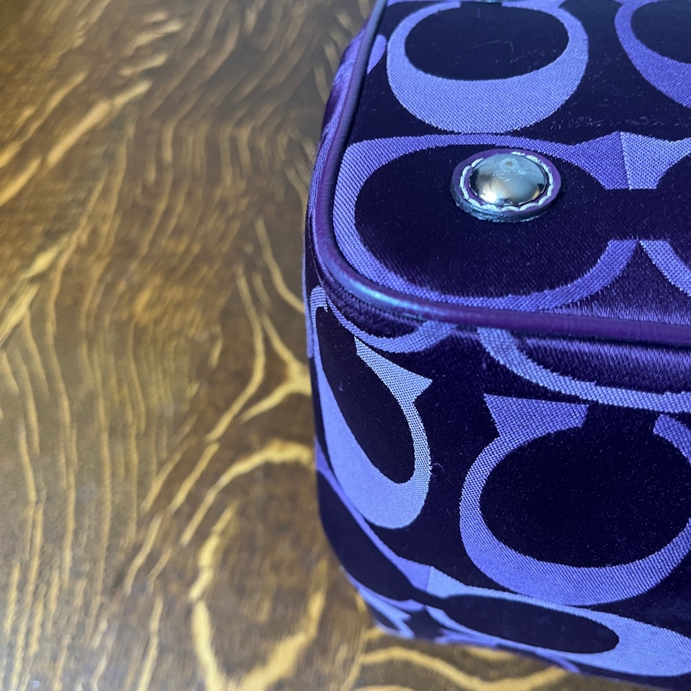 Coach Dark Purple Signature C Kiss Lock Shoulder Bag - Picture 10 of 14